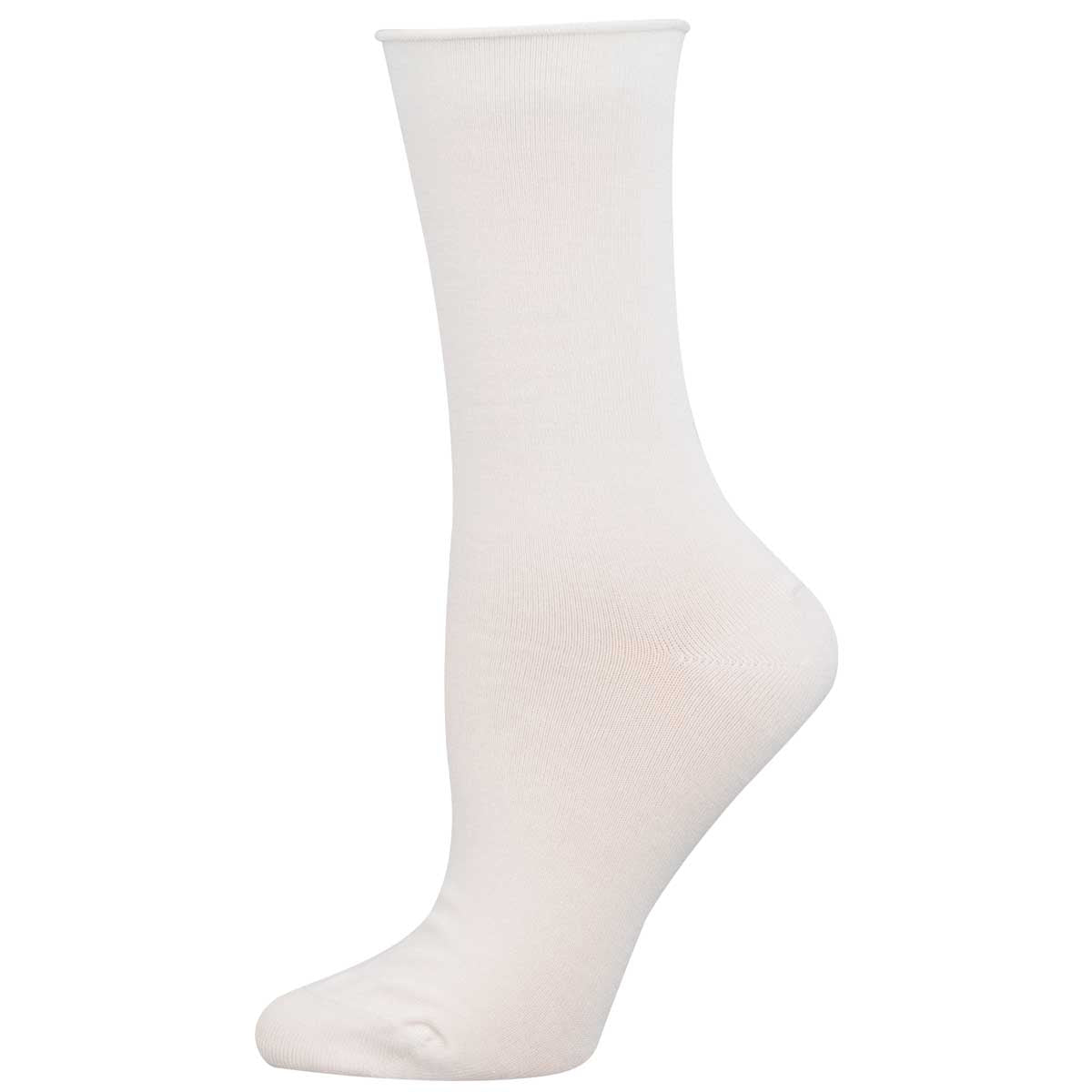 Women's solid bamboo sock in white color